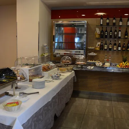 Kiara 4* ג'וליאנובה