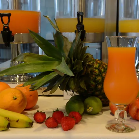 Kiara מלון דירות