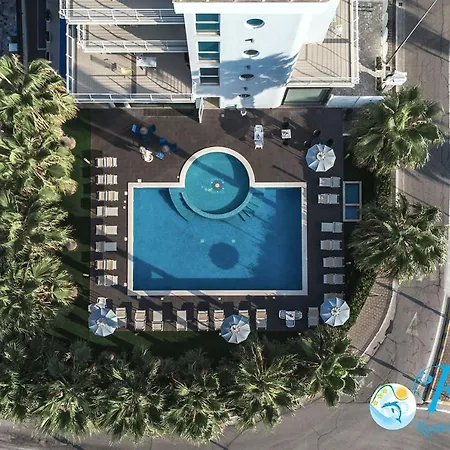 Kiara מלון דירות