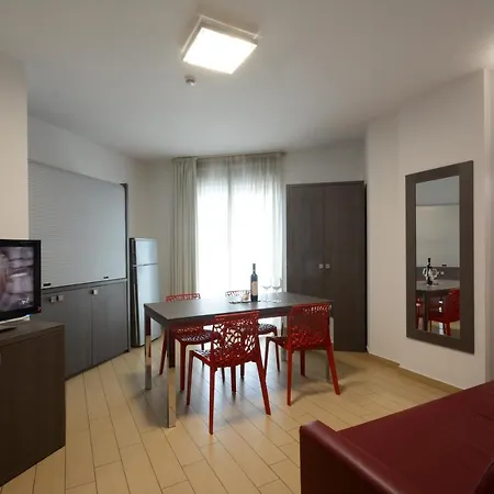 מלון דירות Kiara