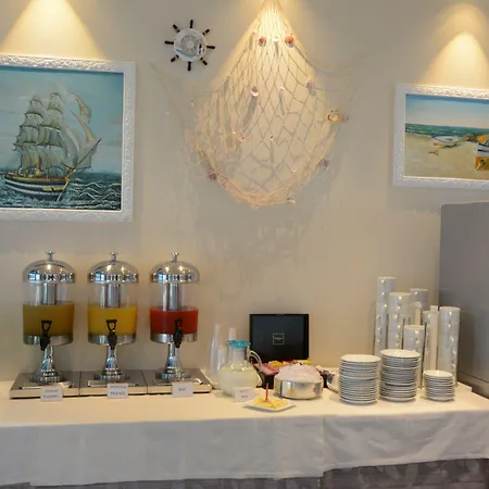 Kiara Aparthotel 4*