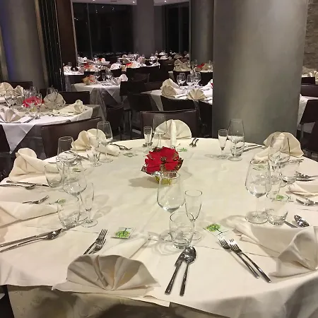 Kiara 4*